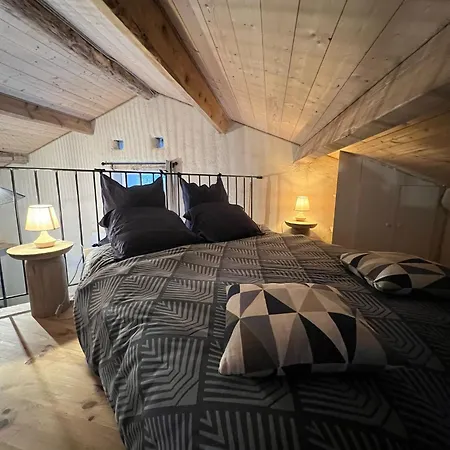 La Du Cantou Bed & Breakfast Lautrec